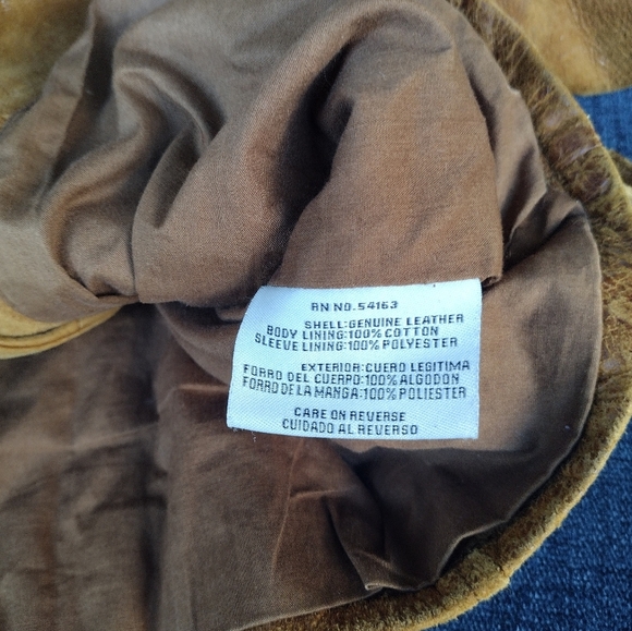 Vintage Women’s Leather Levi’s Motorcycle Jacket Size XS FLAWS See All Pics - Picture 9 of 16